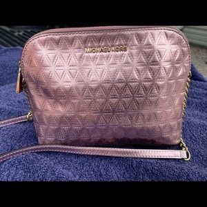 Michael kors metallic crossbody pink purse